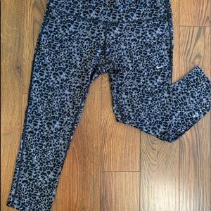 Nike leggings